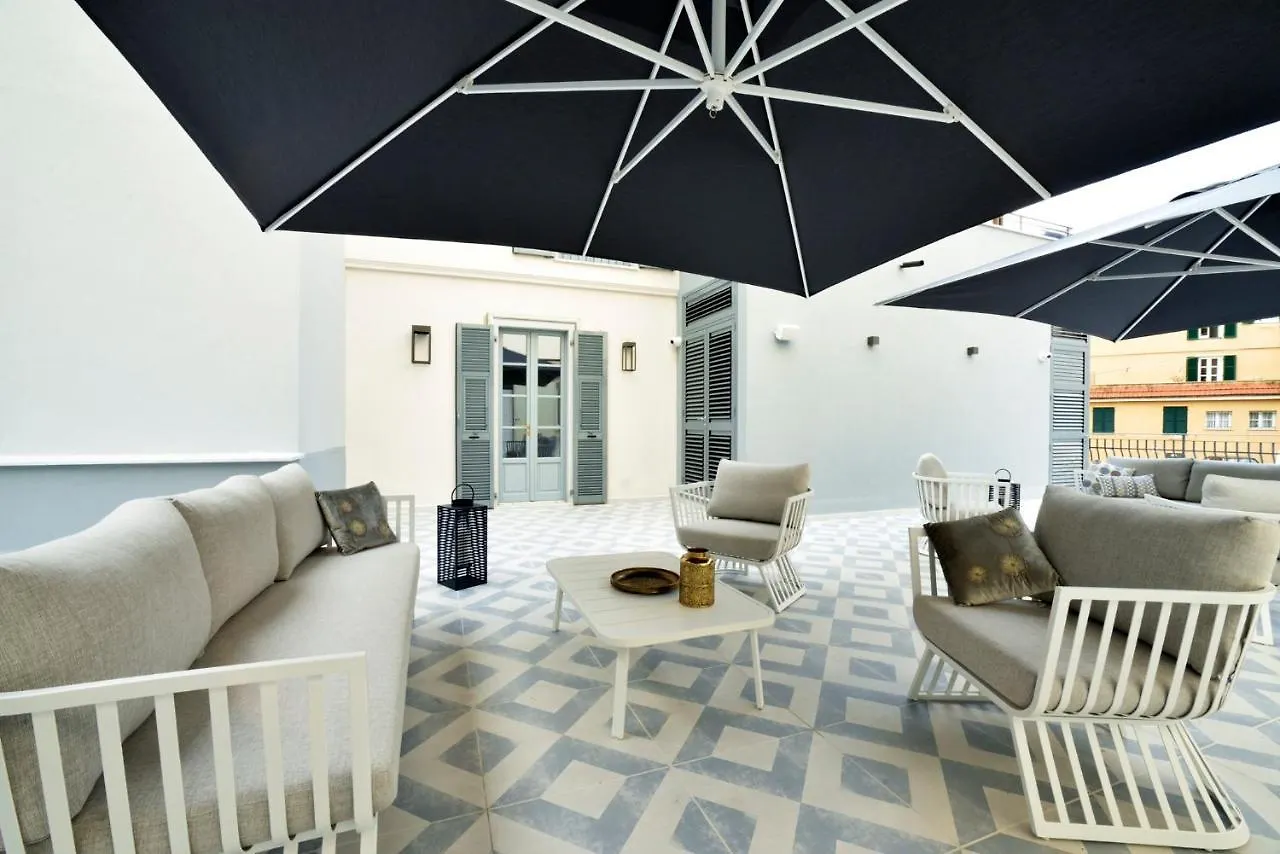 Boutique Hotel De La Ville Laigueglia